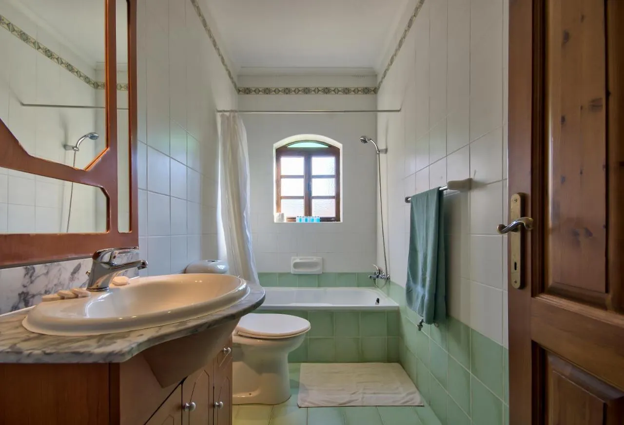 St Helen Residences - Spacious Sliema Apartments & Penthouses - Shortletsmalta 0*,  מלטה