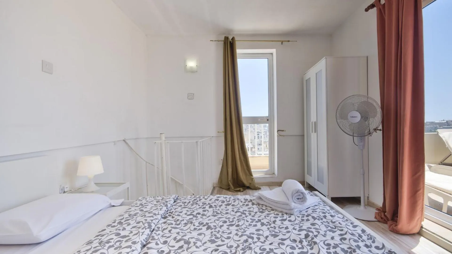 St Helen Residences - Spacious Sliema Apartments & Penthouses - Shortletsmalta 0*,  מלטה